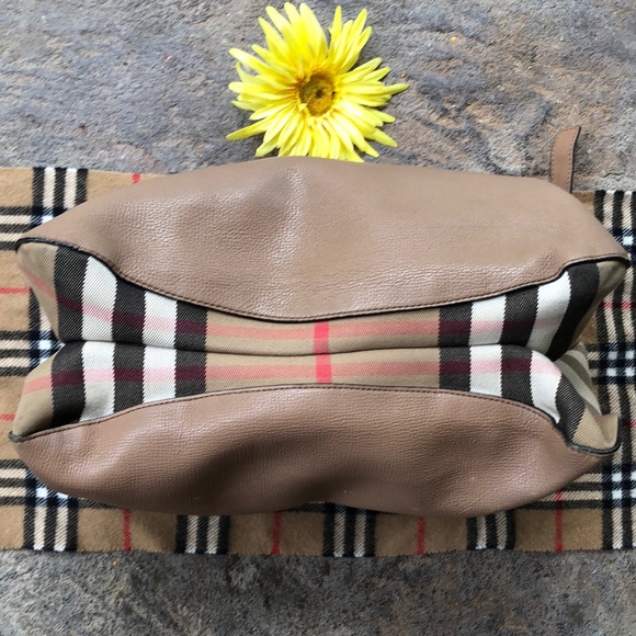 🌺 BURBERRY Cornwall Derby Dk. Sand Leather Purse! - Picture 10 of 16